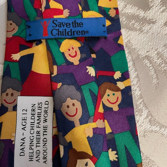 Save the Children collection of 4 neckties - Picture 11 of 16